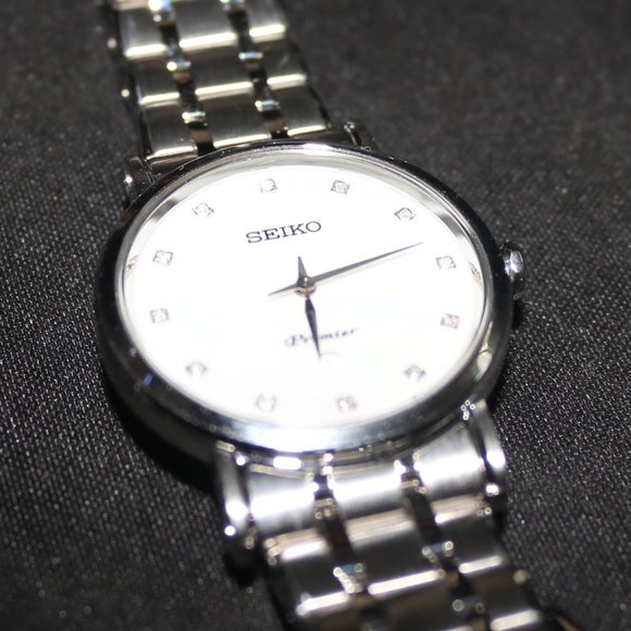 Seiko Premier Quartz Diamond Accent MOP SXB433